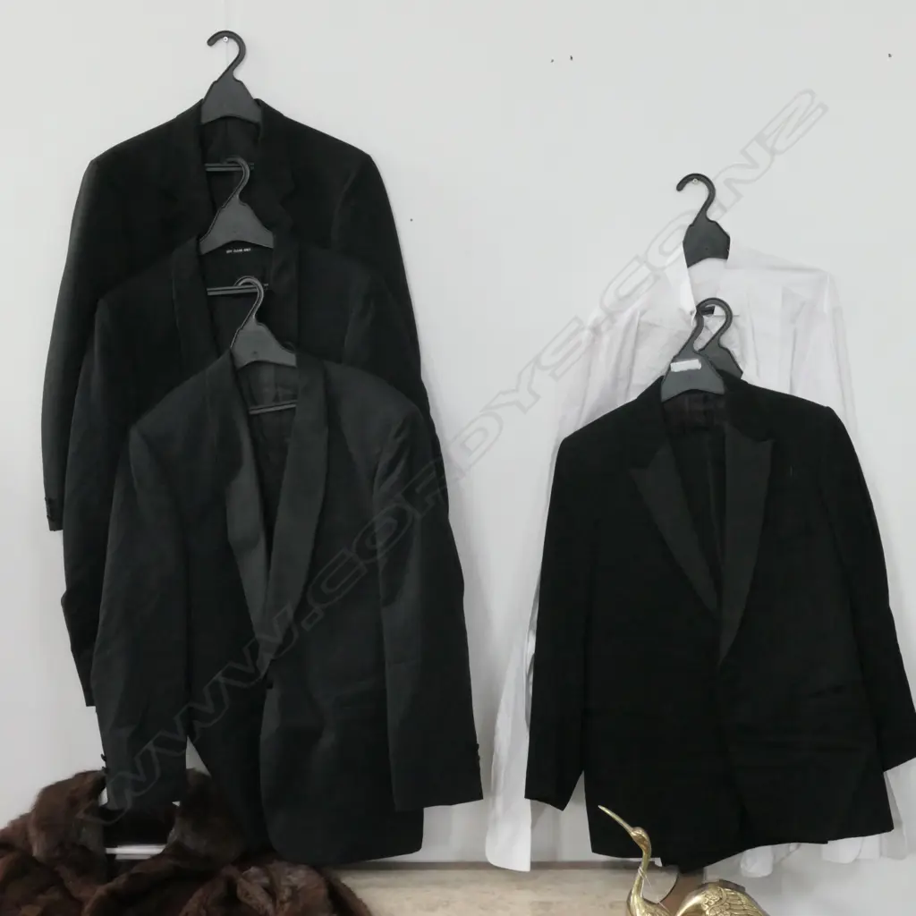 LOT ASST VINTAGE JACKETS EVENING SHIRTS ETC Image 1++
