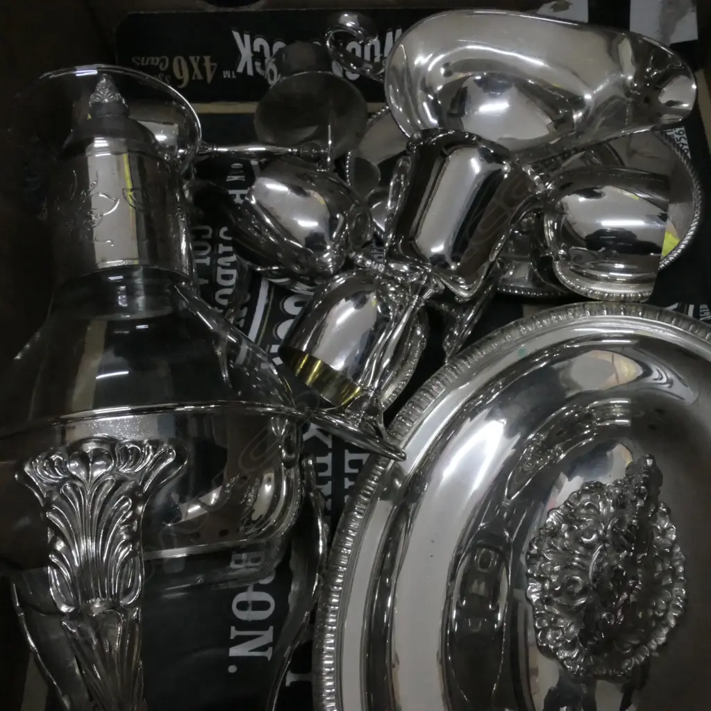 LOT ASST EP GOBLETS/COFFEE/TRAY/GRAVY ETC Image 1++