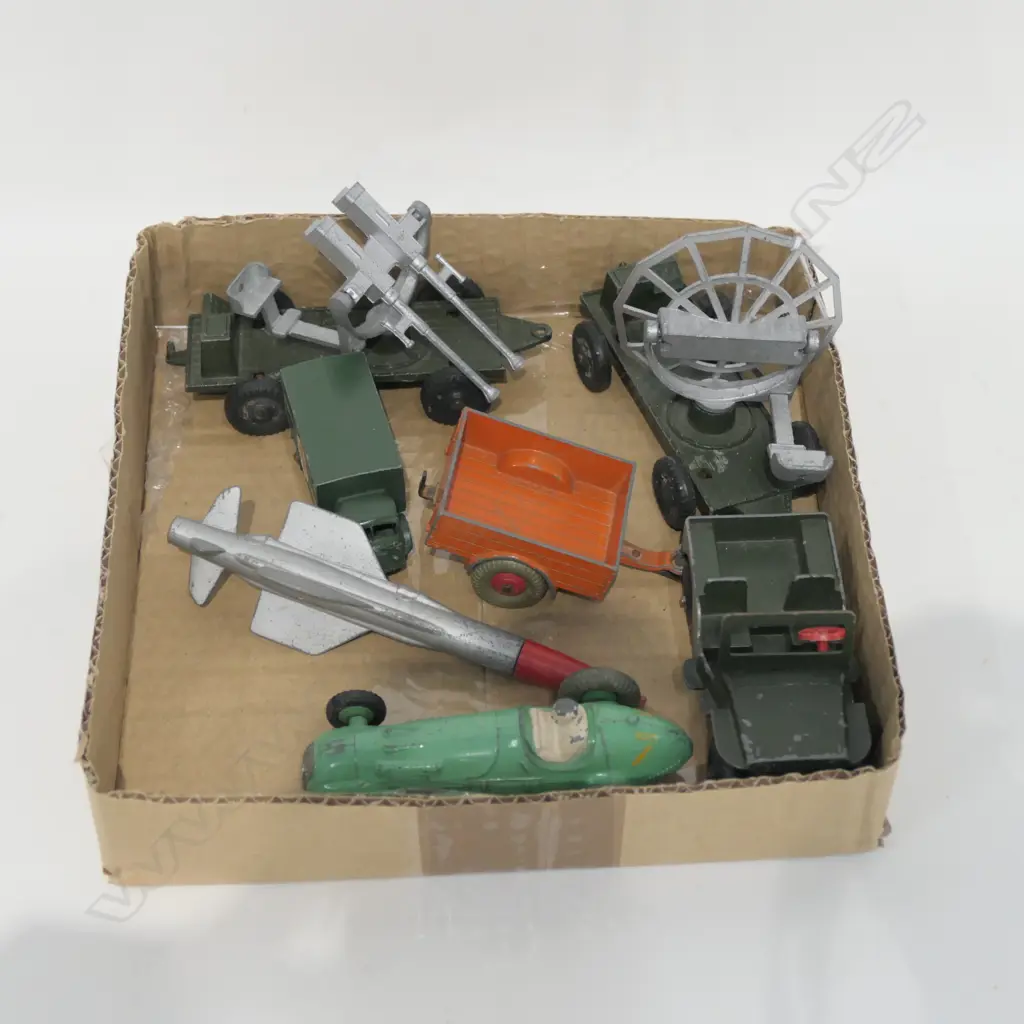 LONE STAR MILITARY TOY VEHICLES ETC (7)... Image 1++