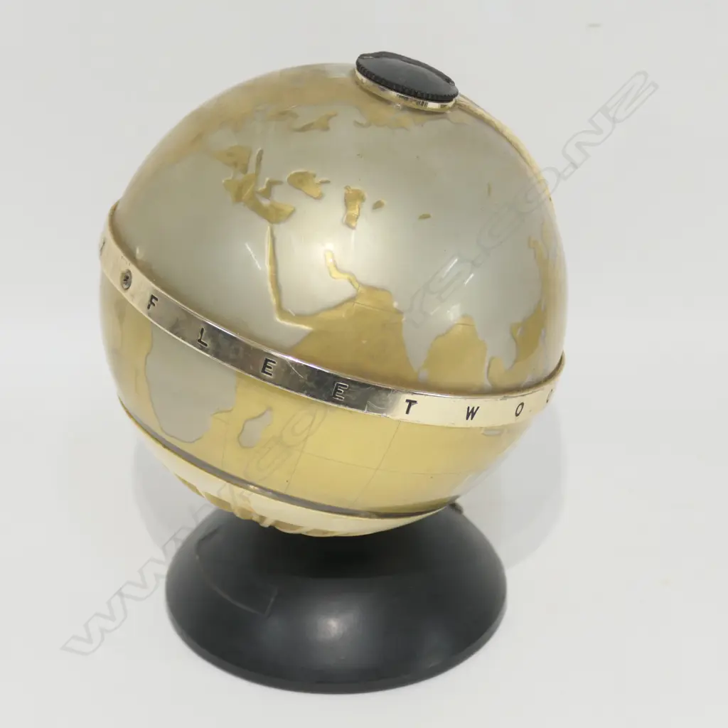 FLEETWOOD WORLD GLOBE RADIO A/F H 200 MM Image 1++