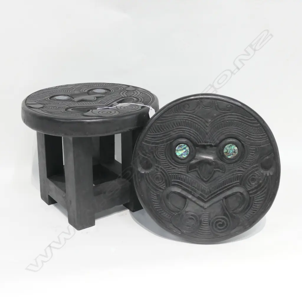 PR MAORI CARVED STOOLS ROUND 4 LEGS Image 1++