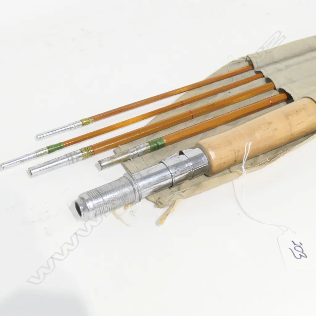 JAPANESE 'MITSURU' VINTAGE FLY FISHING ROD + Image 1++