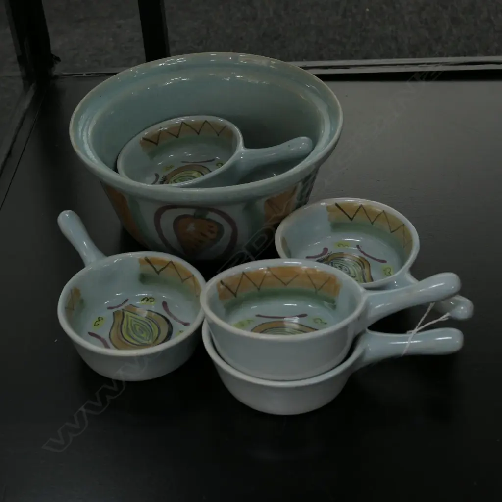 5 BUCHAN SCOTTISH STONEWARE HANDLED RAMEKINS AND BOWL IN 'RIVIERA' DESIGN Image 1++