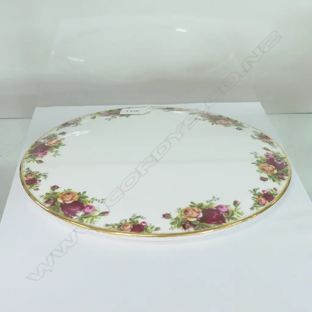 ROYAL ALBERT OLD COUNTRY ROSES 28CM DOMED GATEAU/PAVLOVA PLATE Image 1++