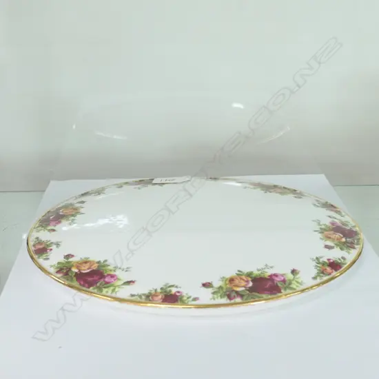 ROYAL ALBERT OLD COUNTRY ROSES 28CM DOMED GATEAU/PAVLOVA PLATE