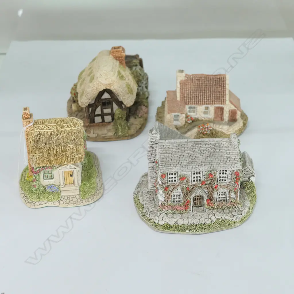 LILLIPUT HOUSES X 4 Image 1++