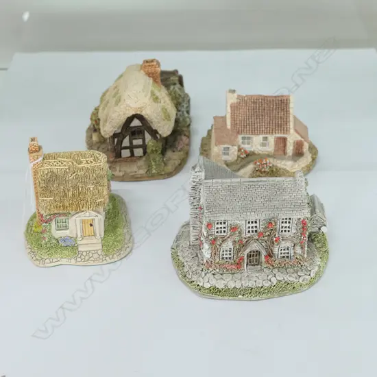 LILLIPUT HOUSES X 4