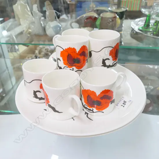 14 PCE WEDGWOOD 'CORNPOPPY' SUSIE COOPER DESIGN INCL; 6 COFFEE CUPS, 6 SAUCERS AND TWO 27CM DINNER PLATES