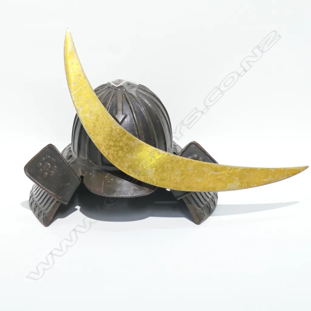 CAST IRON DECORATIVE SAMURAI HELMET MODEL H. 215MM Image 1++