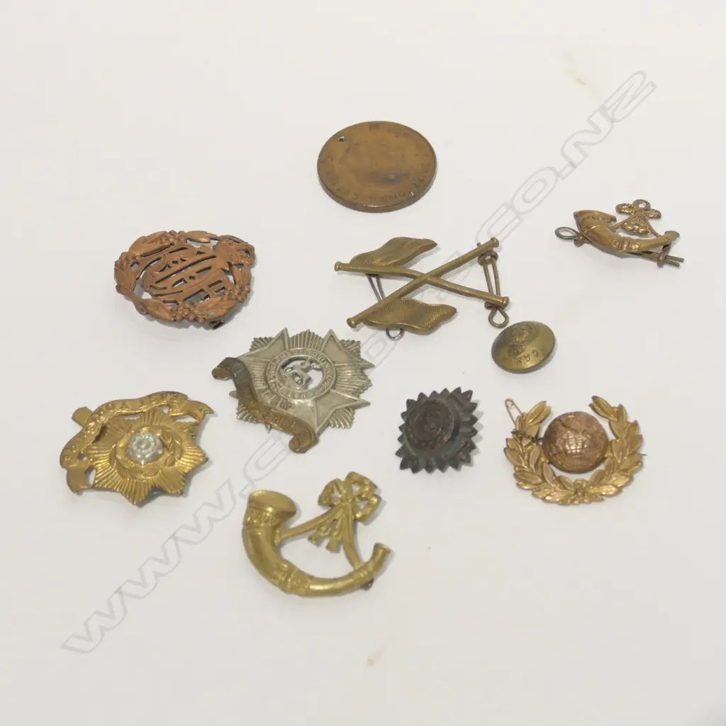 LOT ASST MILITARY BADGES ETC Image 1++