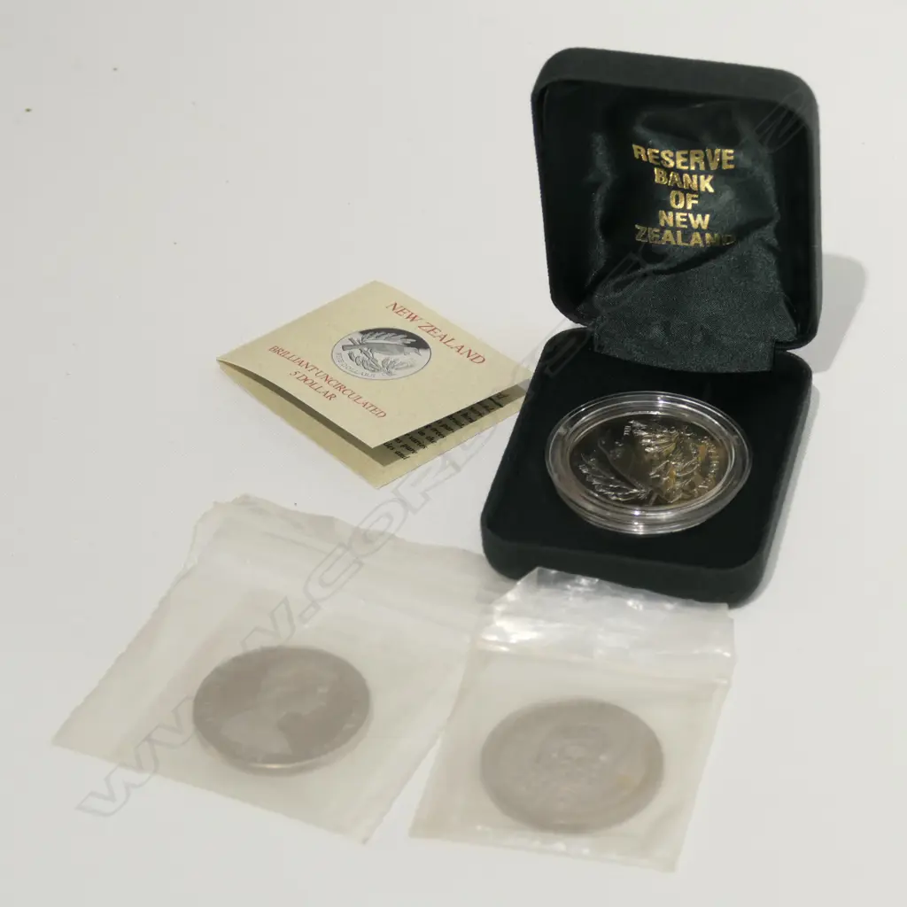 N.Z $5 DOLLAR 1995 TUI COIN+ 2 ONE DOLLAR COINS Image 1++