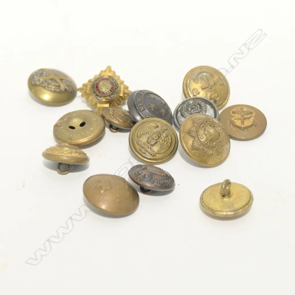 LOT ASST MILITARY BUTTONS ETC Image 1++