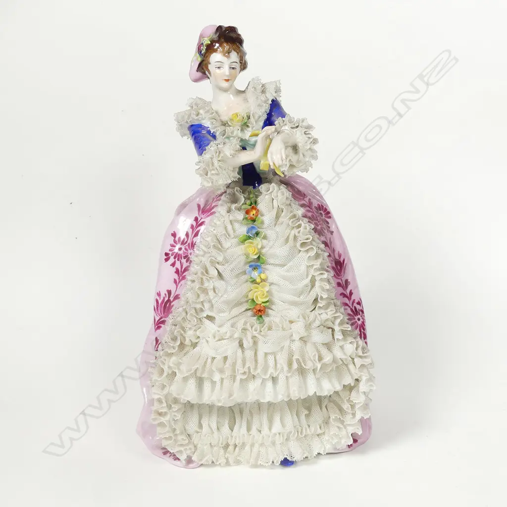 DRESDEN LACE PORCELAIN FIGURINE, WOMAN WITH LACE, H. 190MM Image 1++