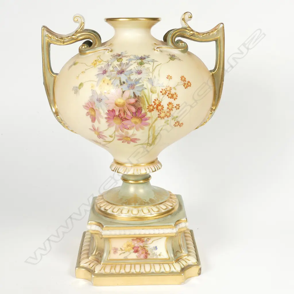 R. WORCESTER FLORAL TWO HANDLED VASE, 1898 chip to base Image 1++