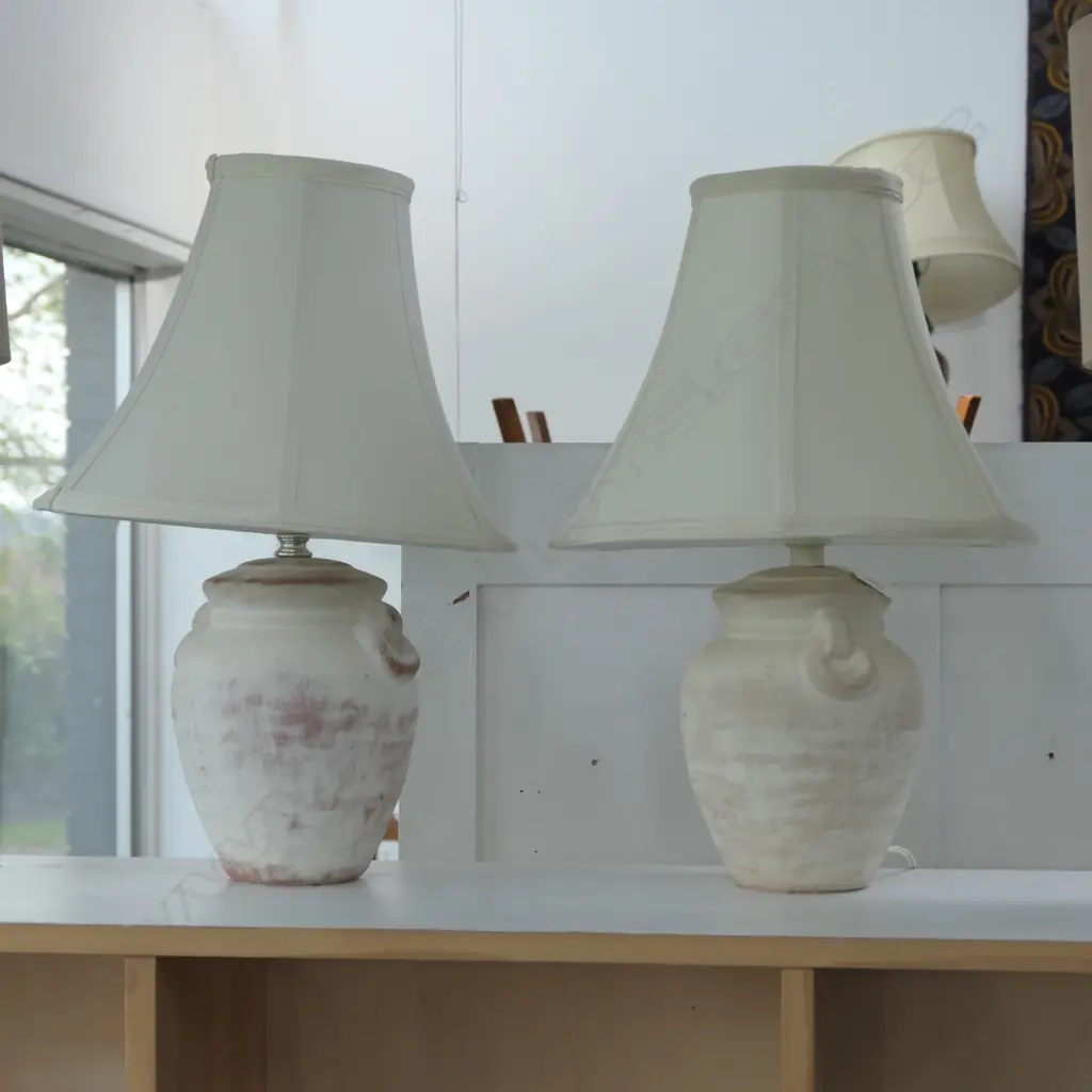 PAIR CERAMIC URN LAMPS 250MM H TO SHADE Image 1++