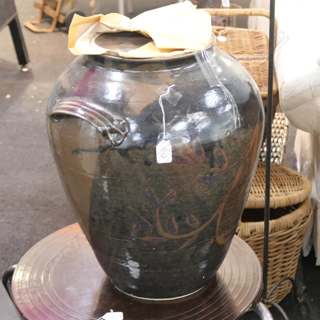 LARGE LIDDED CERAMIC POT H 500 MM Image 1++