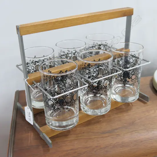 SET OF SIX MID-CENTURY / RETRO GLASSES IN CARRY STAND