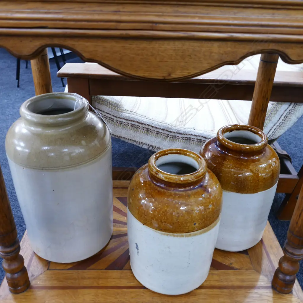 3 CERAMIC POTS Image 1++