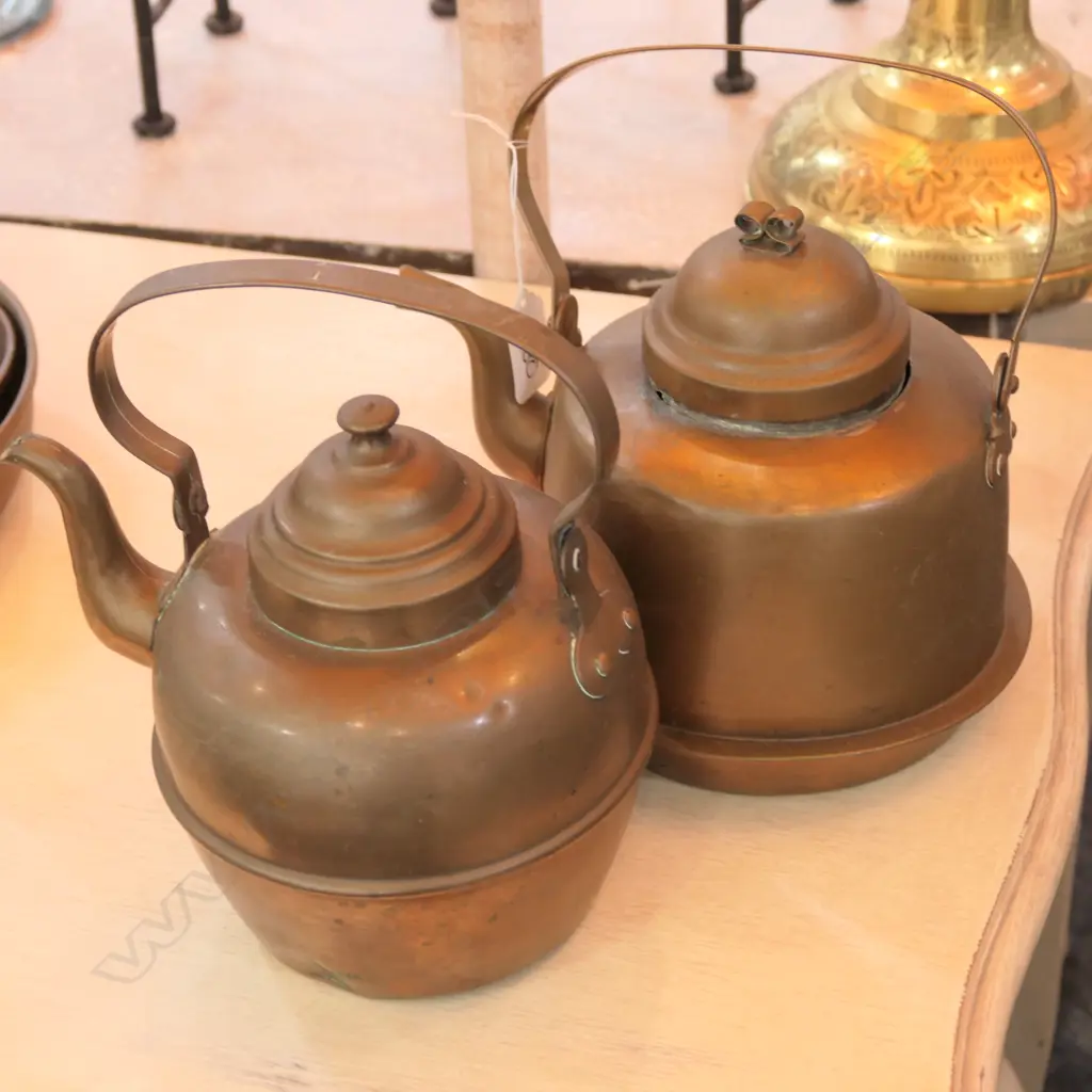 PR OF ANTIQUE CONTINENTAL COPPER KETTLE  A/F  Image 1++