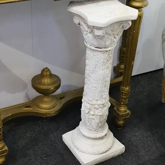 PR OF RELIEF MOULDED COLUMNS H  740 MM