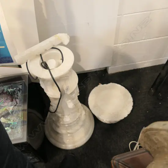 ALBASTER PEDESTAL WITH INTERNAL LIGHT A/F H 670MM 