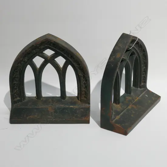 PAIR OF VINTAGE CAST IRON CATHEDRAL BOOK ENDS 150MM W