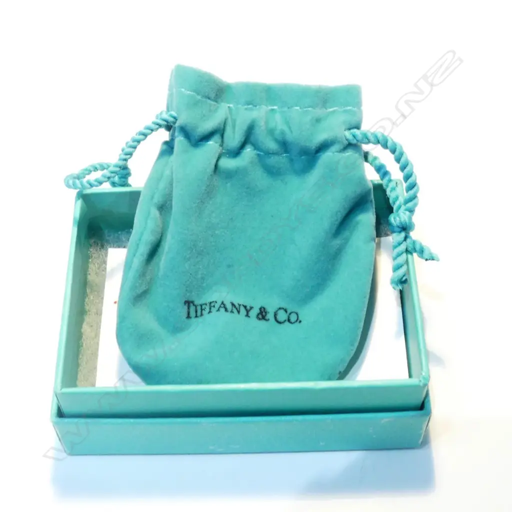 TIFFANY AND CO. 925 STAMPED SILVER TOGGLE BRACELET IN BOX 28.41G Image 1++
