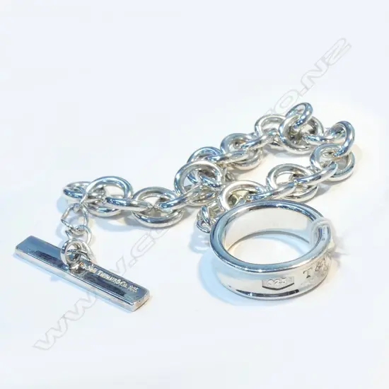 TIFFANY AND CO. 925 STAMPED SILVER TOGGLE BRACELET IN BOX 28.41G