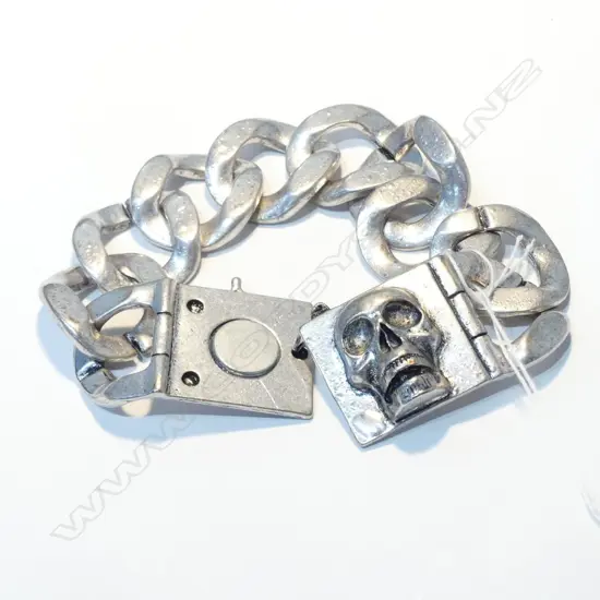 TRELISE COOPER EMBELLISHED SATIN BELT AF & TRELISE COOPER BRACELET