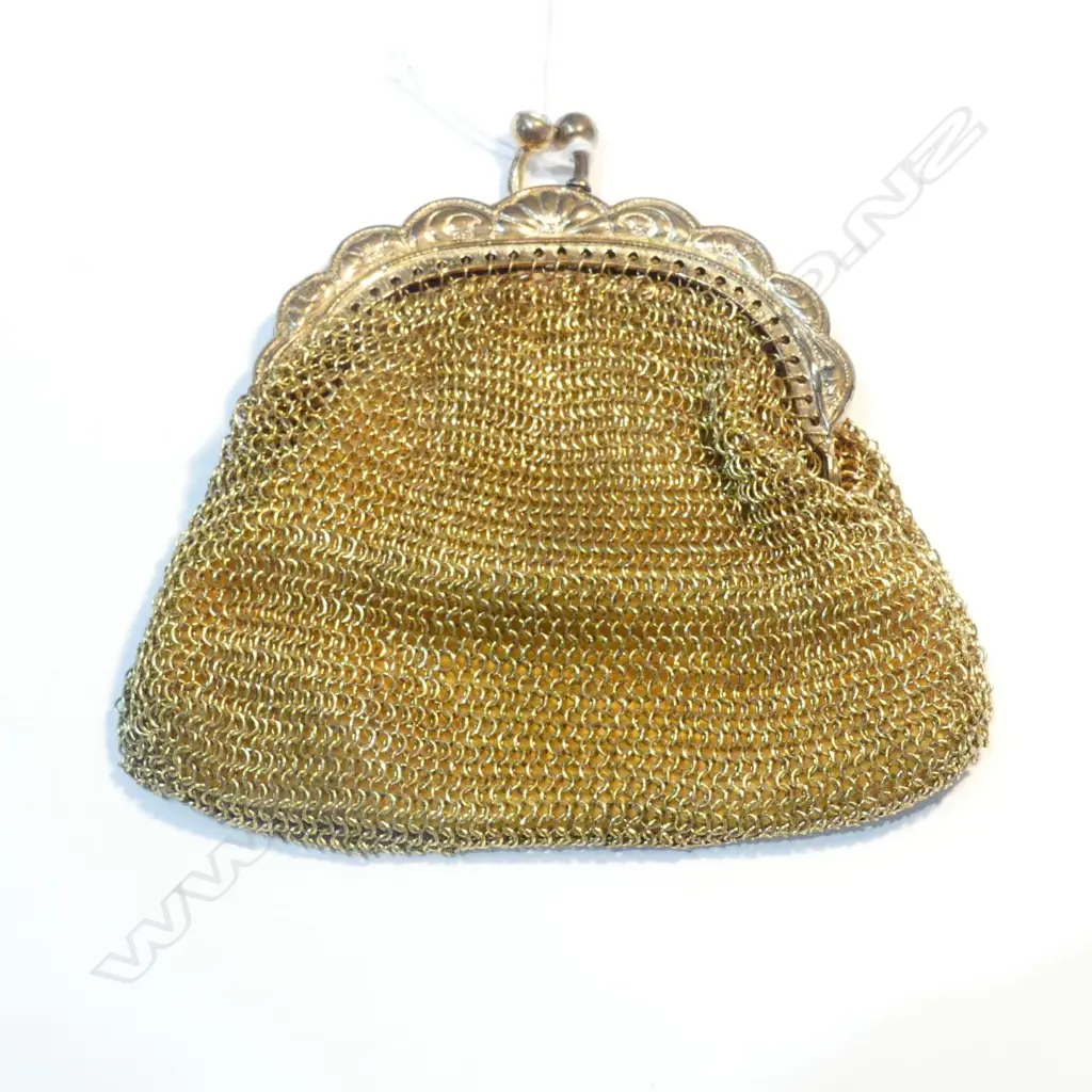 GOLD TONE MESH PURSE Image 1++