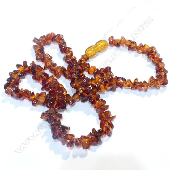 BALTIC AMBER NECKLACE