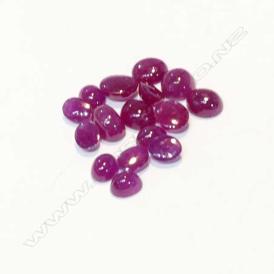 10CT RUBY CABOCHON Image 1++