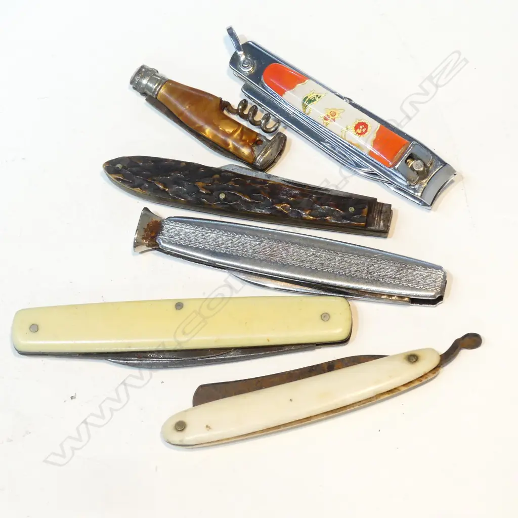 6 ASST POCKET KNIVES Image 1++