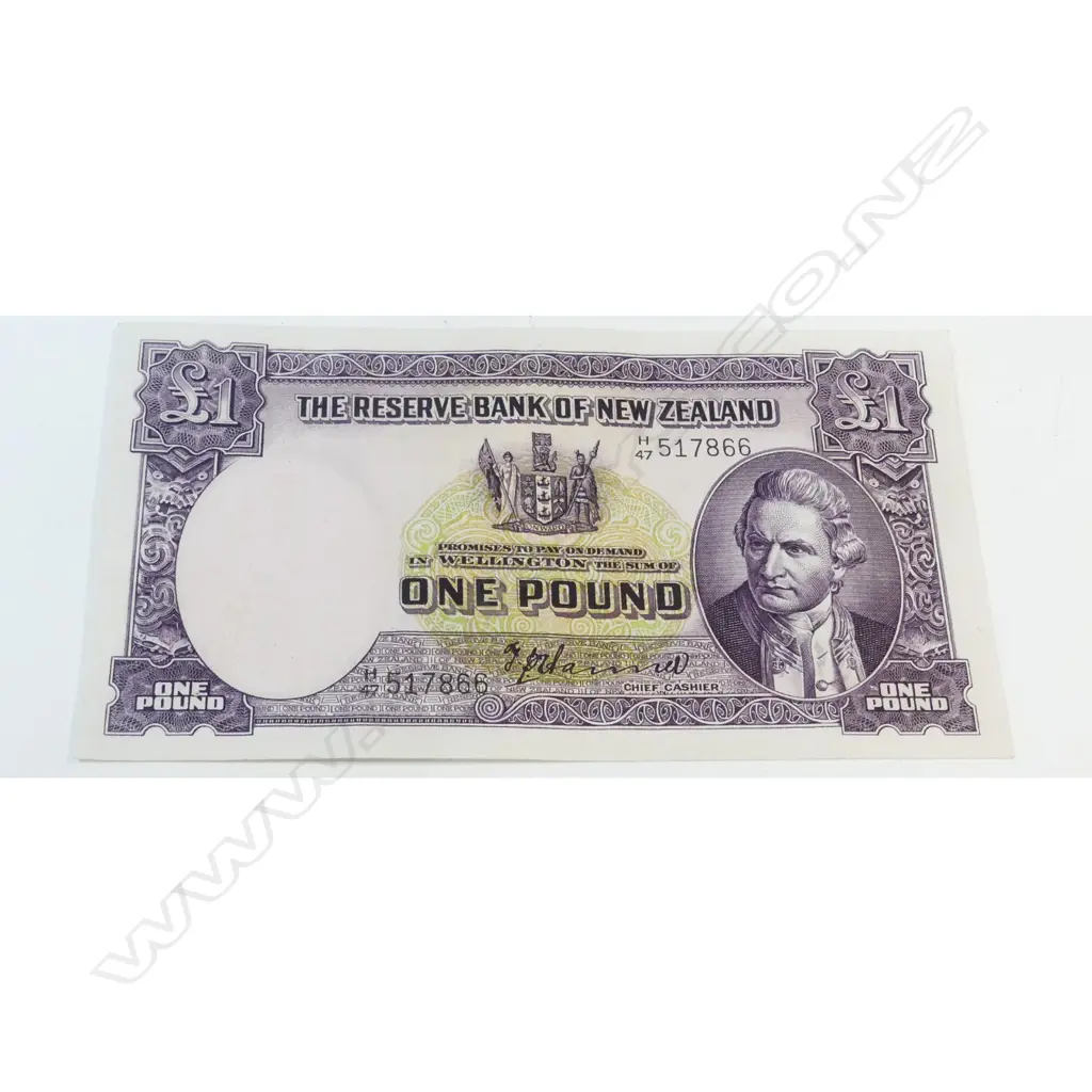 1 NEW ZEALAND ONE POUND B/NOTE P HANNA 1940 -55 Image 1++