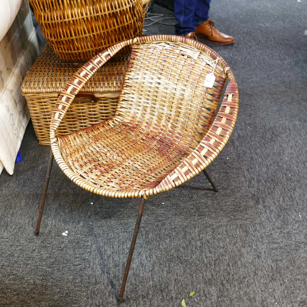 VINTAGE PLASTICISED CANE CHILDS 'COOLIE' CHAIR Image 1++