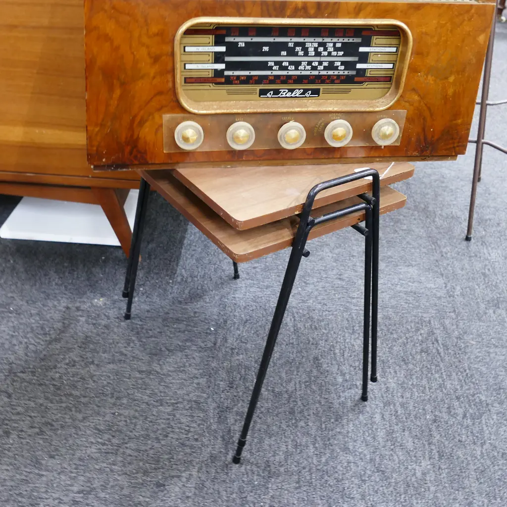 2 FORMICA SIDE TABLES C 1970 Image 1++