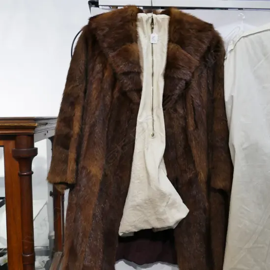 SHAWL COLLAR FUR COAT AND FUR STOLE IN BAG AF