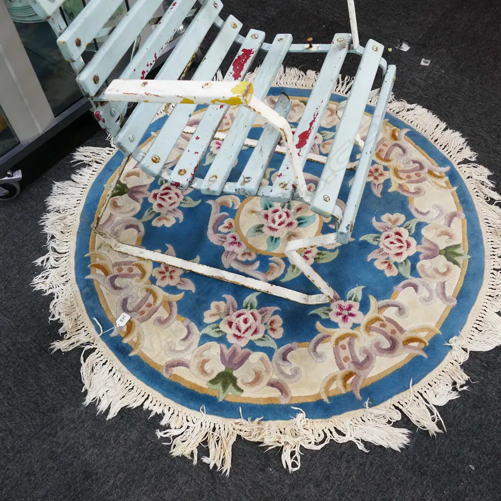 VINTAGE ORIENTAL RUG Image 1++