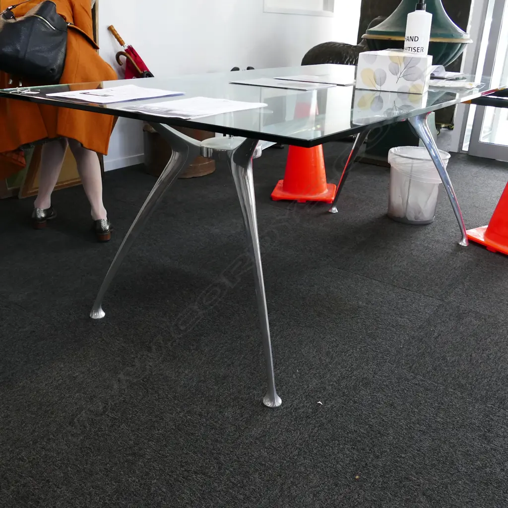 CONTEMPORARY GLASS TOP DINING TABLE L.1900MM W.1000MM H.703MM Image 1++