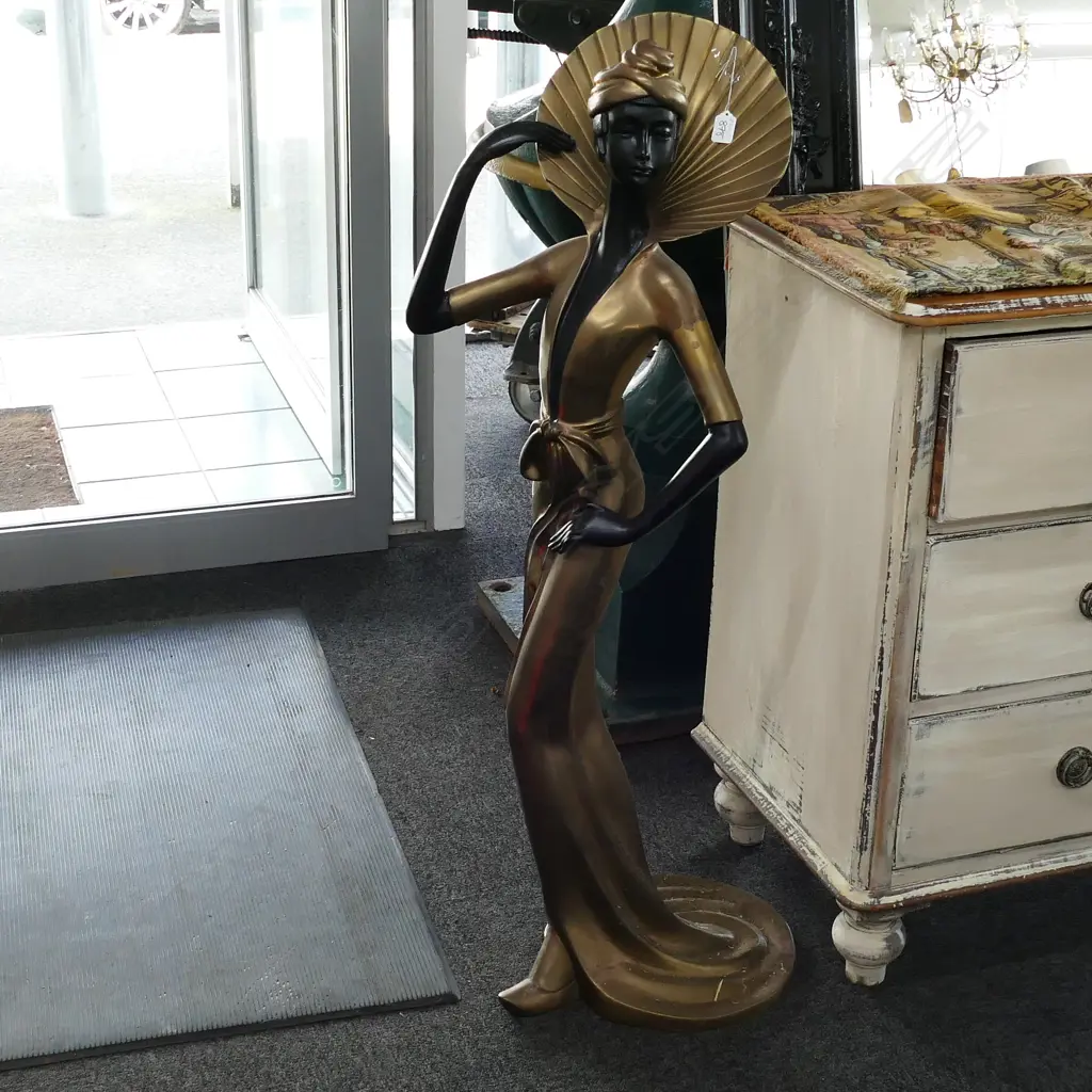 AN ART DECO STYLE FIGURE OF A YOUNG WOMAN H 1130 MM Image 1++