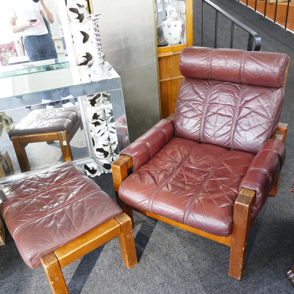 DANISH DELUXE LEATHER ARMCHAIR AUSTRALIAN MADE WITH OTTOMAN Image 1++