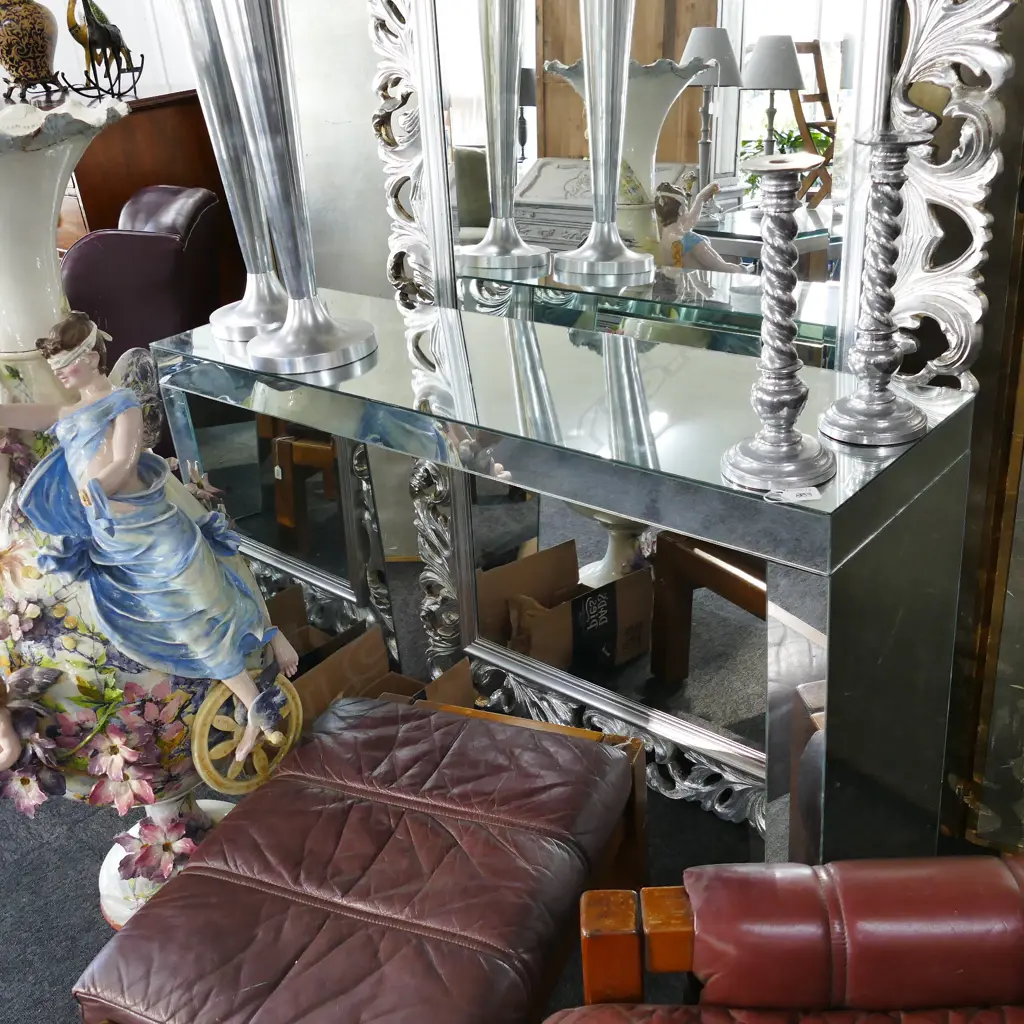 MIRRORED CONSOLE TABLE Image 1++