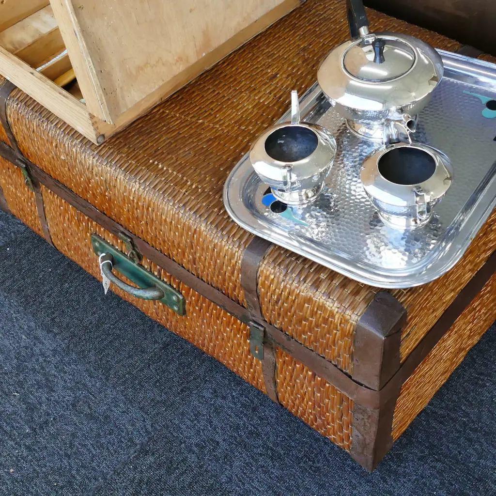 CANE AND METAL BOUND TRUNK Image 1++