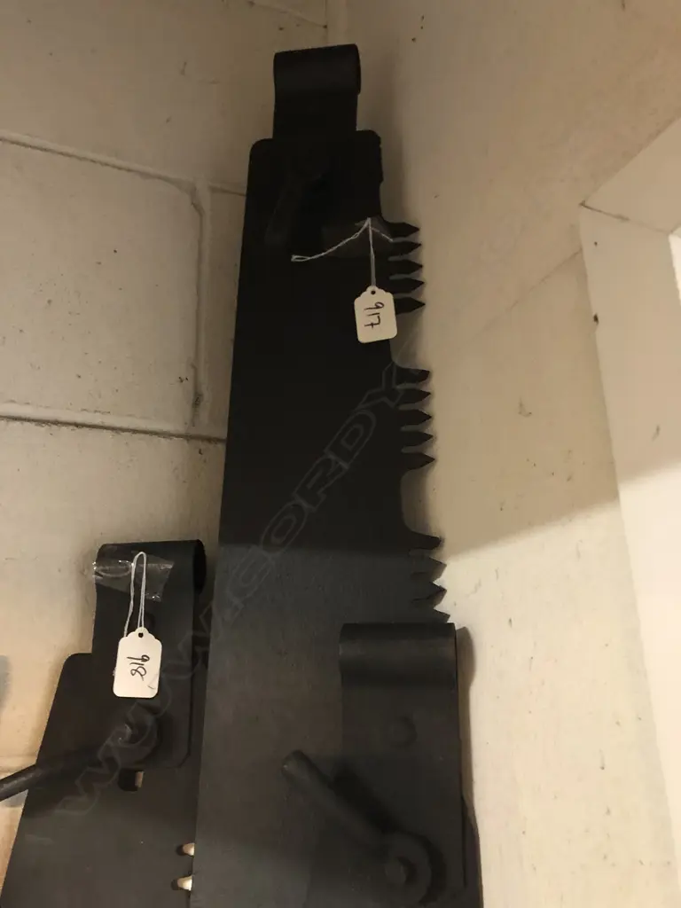 2 MAN 5-STACK PLANE-TOOTH CROSSCUT SAW Image 1++