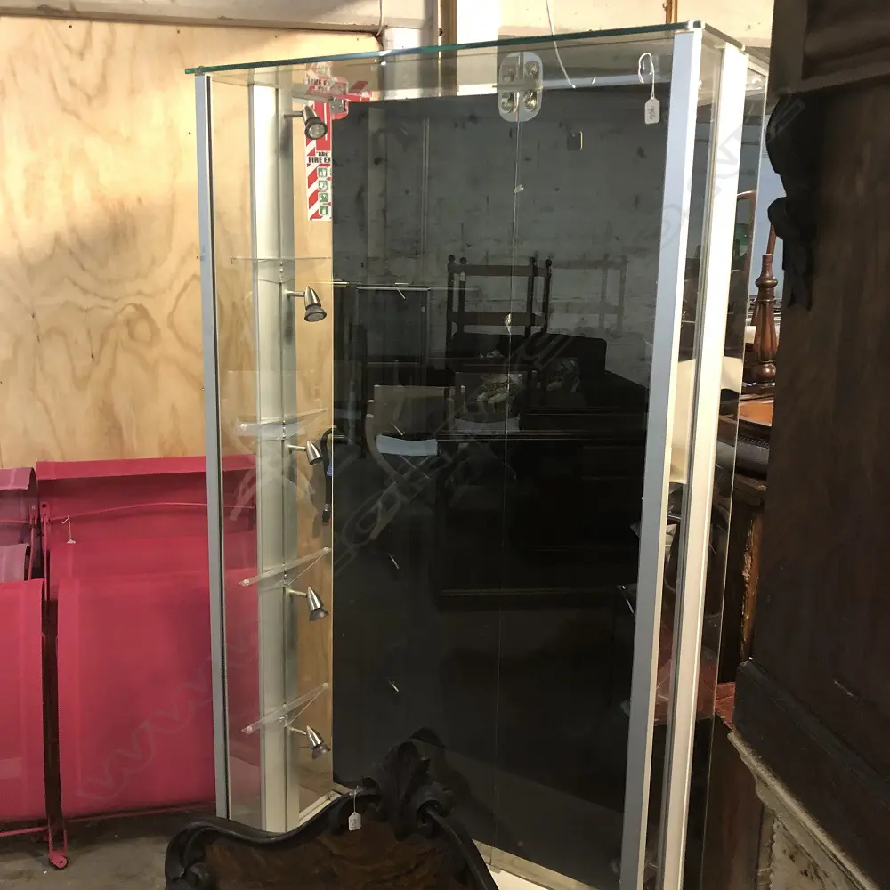 MODERN GLASS SHOP DISPLAY CABINET DBLE DOOR Image 1++