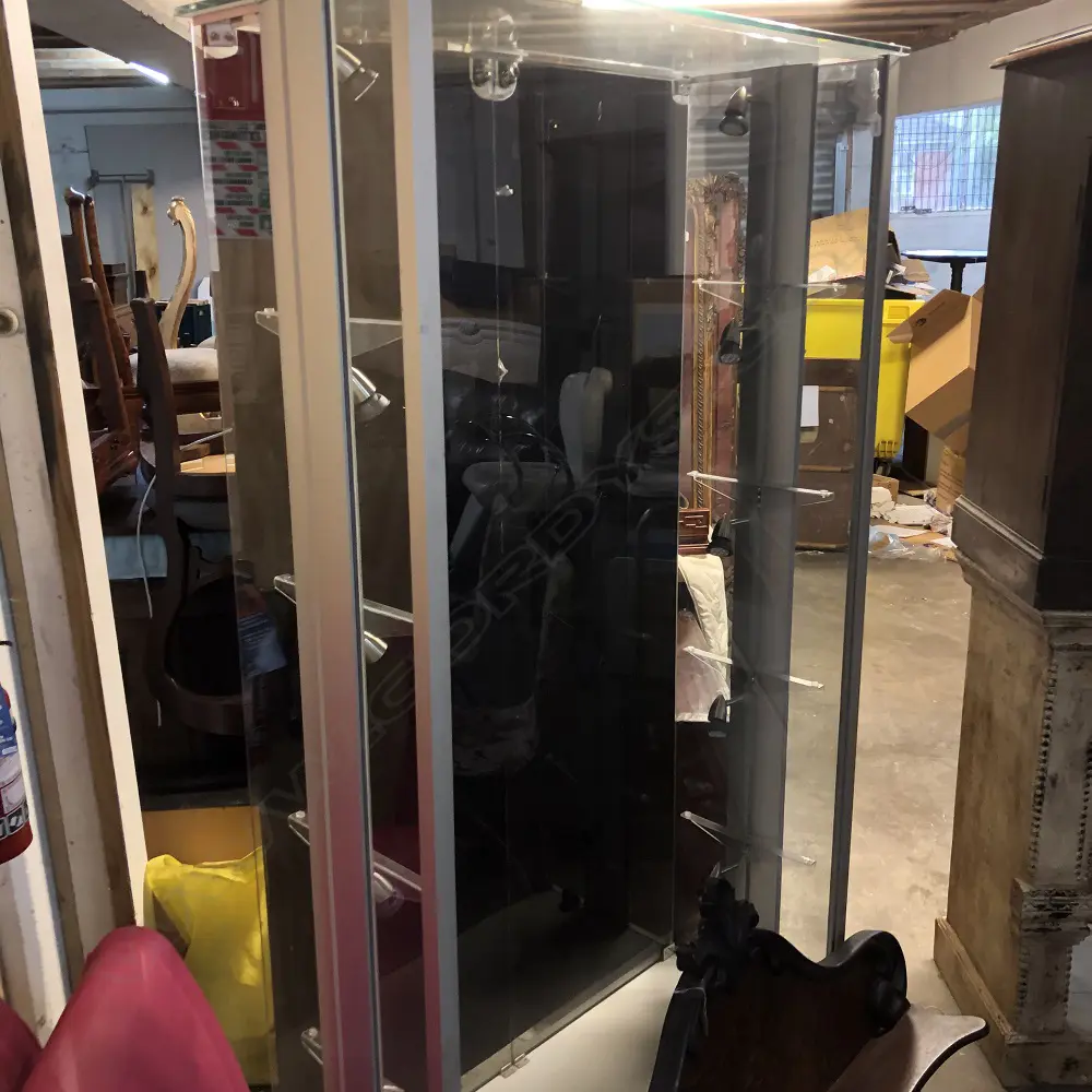 MODERN GLASS SHOP DISPLAY CABINET DBLE DOOR Image 1++