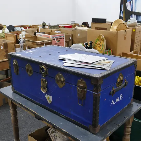 LARGE BLUE TRAVELLING TRUNK W. 910MM