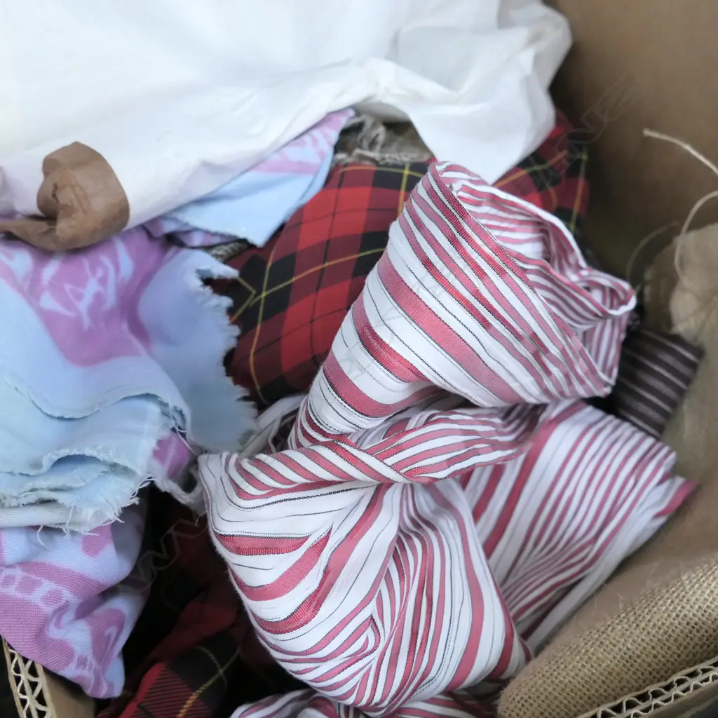 KIMONO & BOX VINTAGE FABRICS  Image 1++