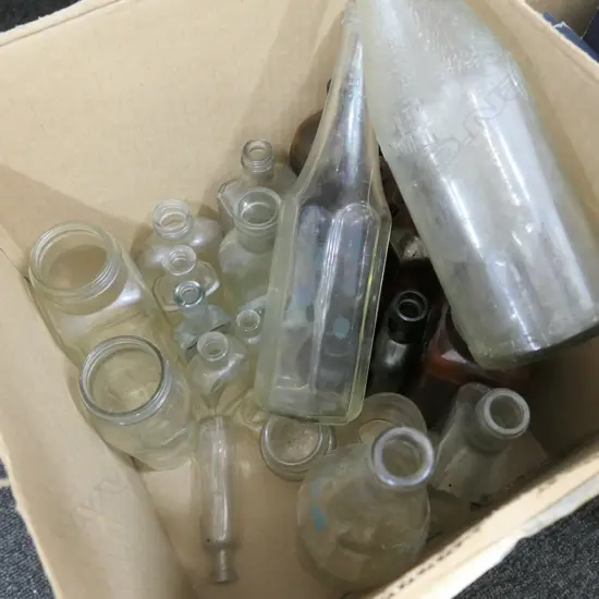 LOT ASST VINTAGE BOTTLES