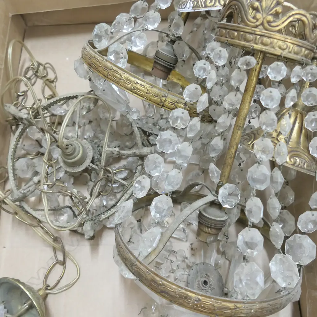 3 HANGING BRASS & CRYSTAL CHANDELIERS Image 1++